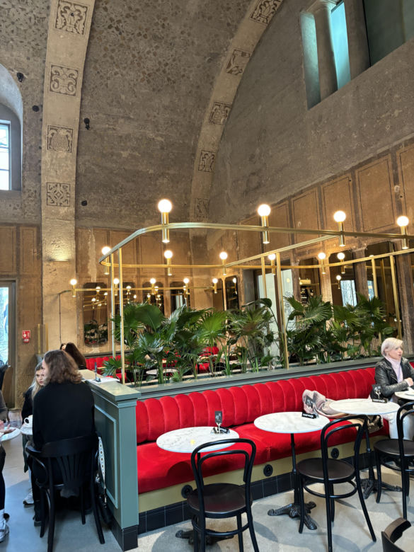 Zobacz wyjątkowej wnętrze nowej restauracji w Poznaniu