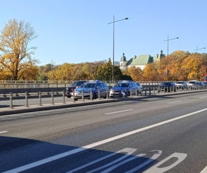 Pożar osobówki na Trasie Łazienkowskiej