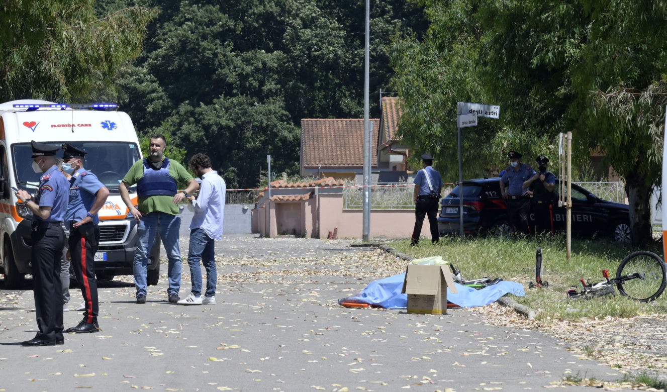 Strzelanina pod Rzymem: nie żyje dwójka dzieci i mężczyzna. Napastnik popełnił samobójstwo