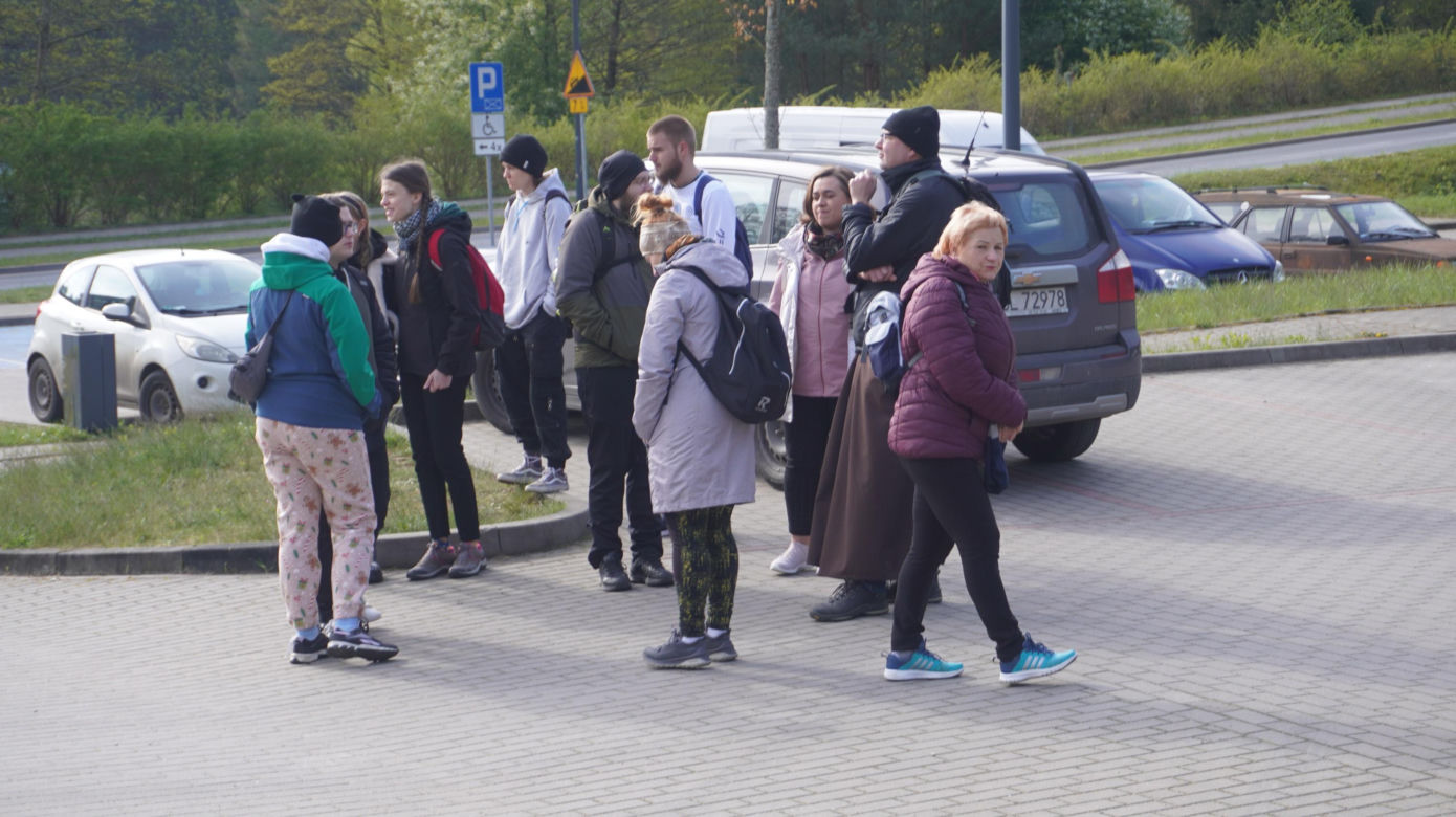 Pielgrzymka maturzystów 2024. 200 osób poszło do Gietrzwałdu modlić się o powodzenie na maturze [ZDJĘCIA]