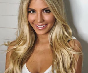 Beatrice Bouchard, siostra bliźniacka Eugenie