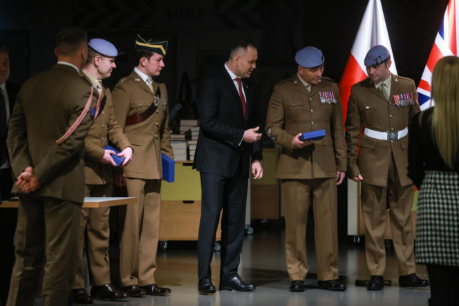 Karol Nawrocki w National Army Museum