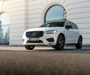 Volvo XC60 B4 Mild Hybrid FWD AT8 Momentum
