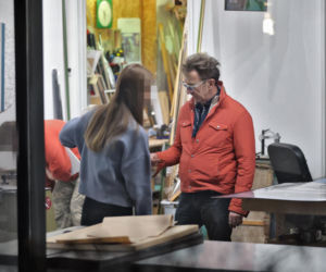 Paweł Wilczak szuka złota w w lombardzie