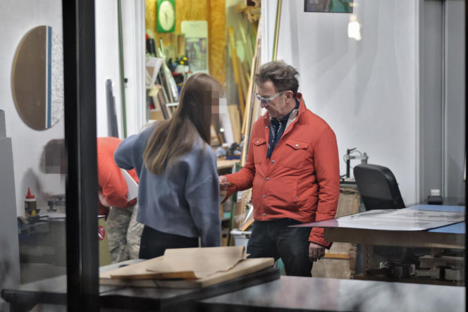 Paweł Wilczak szuka złota w w lombardzie