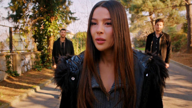 Koniec Miłości i nadziei: Ostatnie starcie o serce Zeynep. Ege i Cihan postawią wszystko na jedną kartę – ZDJĘCIA