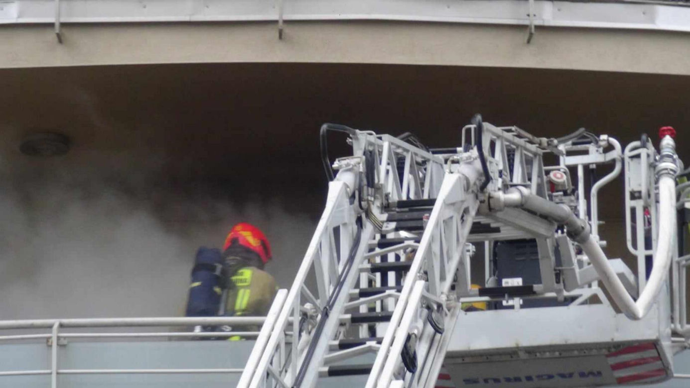  Horror w Wigilię, spłonęło mieszkanie na Bielanach. W środku zwłoki kobiety