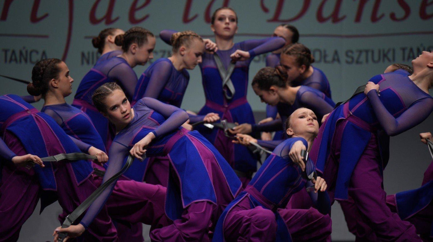Formacje GSA Junior i GSA Pro z Gdańskiej Szkoły Artystycznej wywalczyły awans do finałów Dance World Cup 2026 w Dublinie