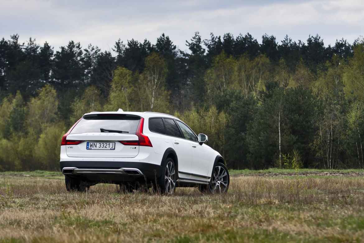 Volvo V90 Cross Country T6