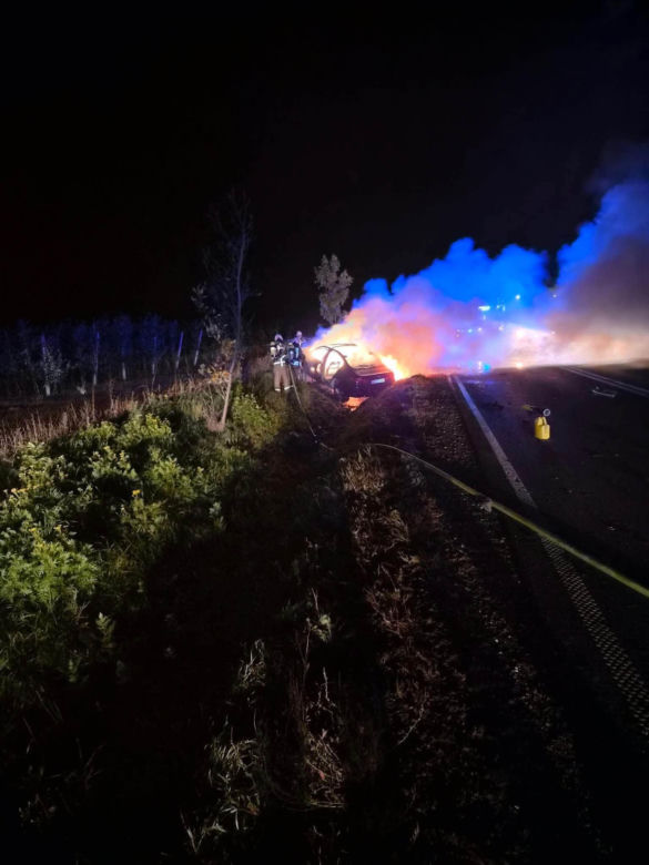 Pijany kierowca i pożar BMW na DK-63 w Suchożebrach