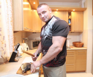Tak Mariusz Pudzianowski zabił karpia