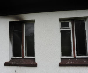 Jechali do chorego dziecka uratowali rodzinę z ognia