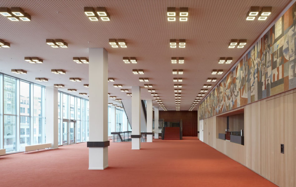 Pałac Kultury w Dreźnie – modernistyczna ikona po modernizacji
