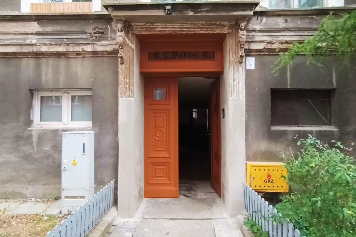 Historyczny napis odzyskał dawny blask
