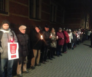 Łańcuch ludzi we Wrocławiu