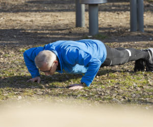 Senator Kwiatkowski gubi zimowe kilogramy