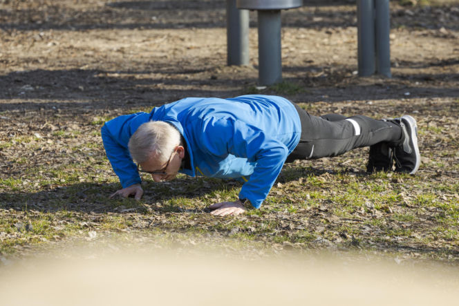 Senator Kwiatkowski gubi zimowe kilogramy
