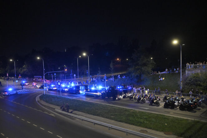 Nocna próba defilady wojskowej w Warszawie