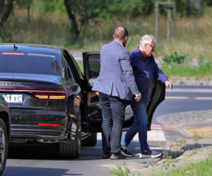 Aleksander Kwaśniewski u fryzjera