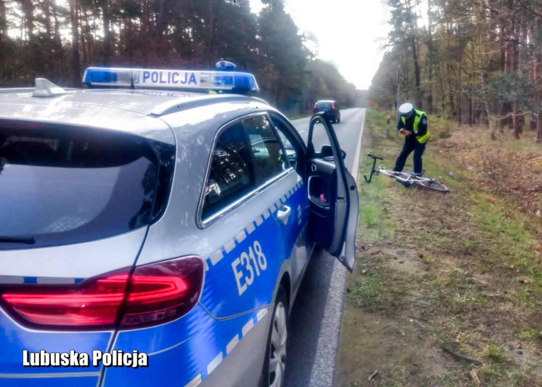 Rowerzysta zginął pod kołami samochodu. Tragiczny wypadek pod Nową Solą