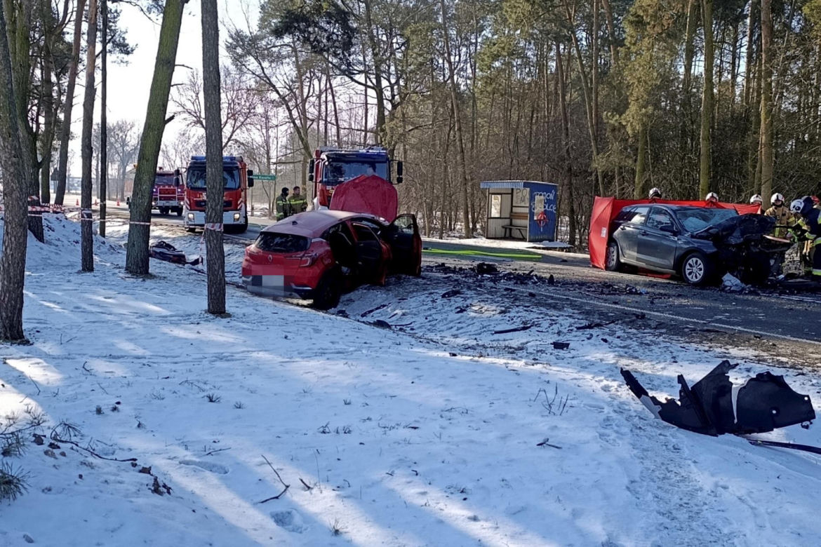 Wypadek pod Siedlcami. Zderzyły się dwie panie, jedna zginęła