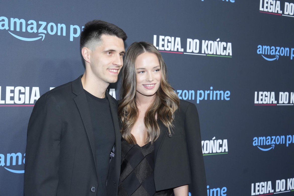 Premiera serialu "Legia. Do końca" Piłkarze Legii zadali szyku