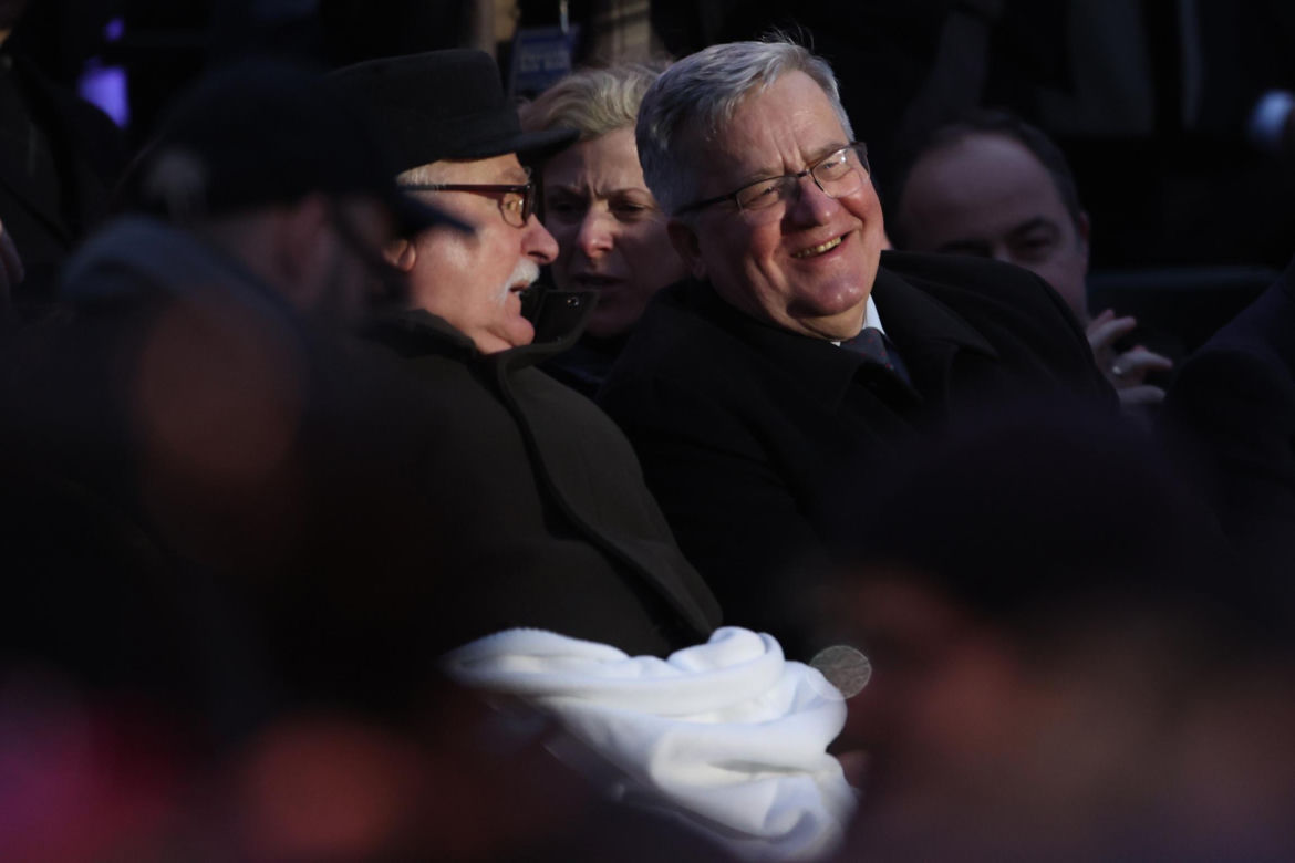 Bronisław Komorowski dorabia do emerytury. 11 tys. zł to dla niego za mało