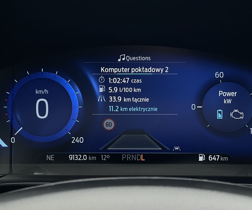 Tyle pali Ford Kuga Hybrid