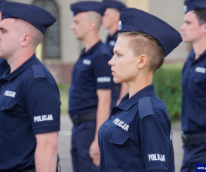 Nowi policjanci w szeregach warmińsko-mazurskiej policji [ZDJĘCIA]