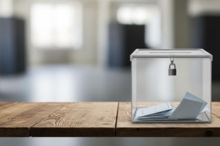 Wyborczy dylemat Zełenskiego. Kto miałby dać gwarancje bezpieczeństwa Ukrainie?