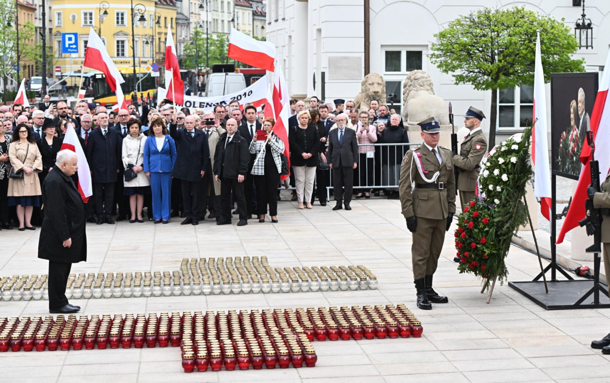 14. rocznica katastrofy smoleńskiej: Kaczyński i PiS na obchodach