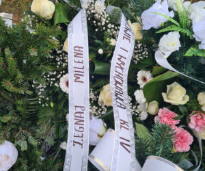 Bykowce: Grób młodziutkiej Milenki. 13-letnia dziewczynka popełniła samobójstwo  [ZDJĘCIA]