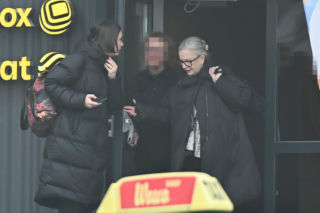 Krystyna Janda kurzy w aucie