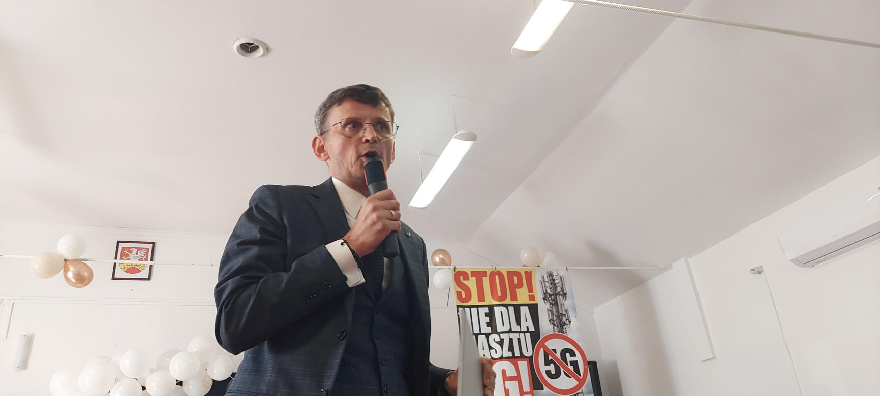 Spotkanie w sprawie budowy masztu 5 G w Płoskiem