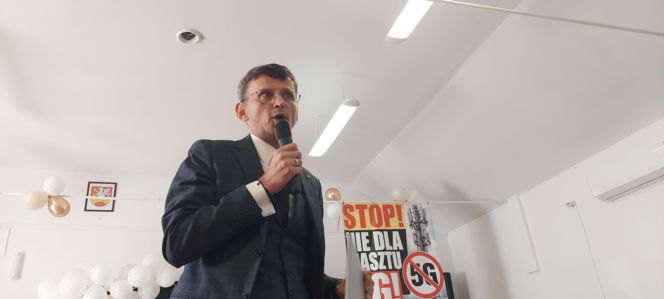 Spotkanie w sprawie budowy masztu 5 G w Płoskiem