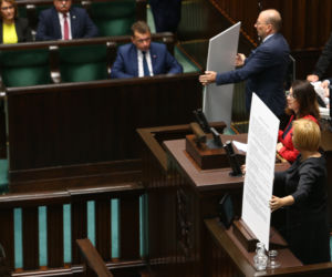 Okrutna karykatura Suskiego. Poseł obśmiał koleżankę z sejmu