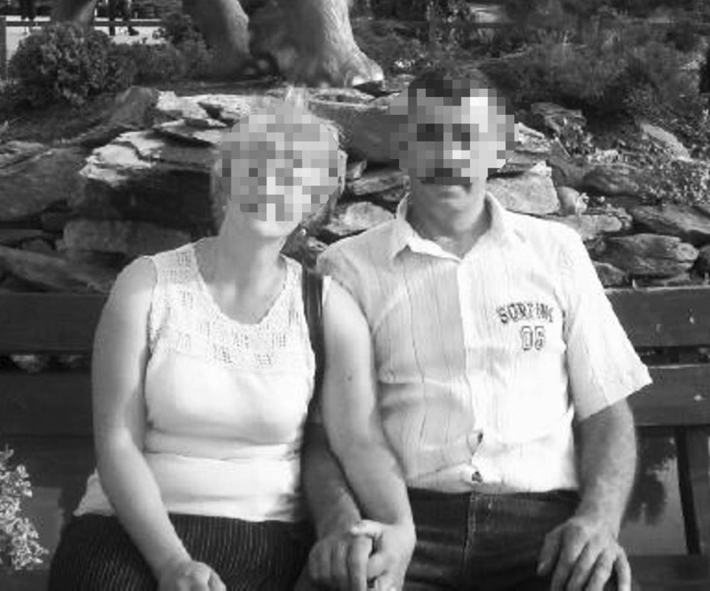Tragedia pod Nakłem. Kierowca roztrzaskał się na drzewie