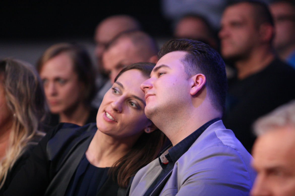 Przyjaciółka przywitała Misia po wyjściu z za krat
