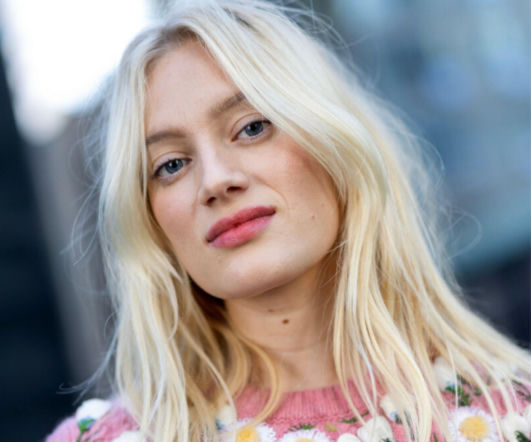 Aktorka o polskich korzeniach robi furorę. Nadia Tereszkiewicz zagra w czwartym sezonie Białego lotosu