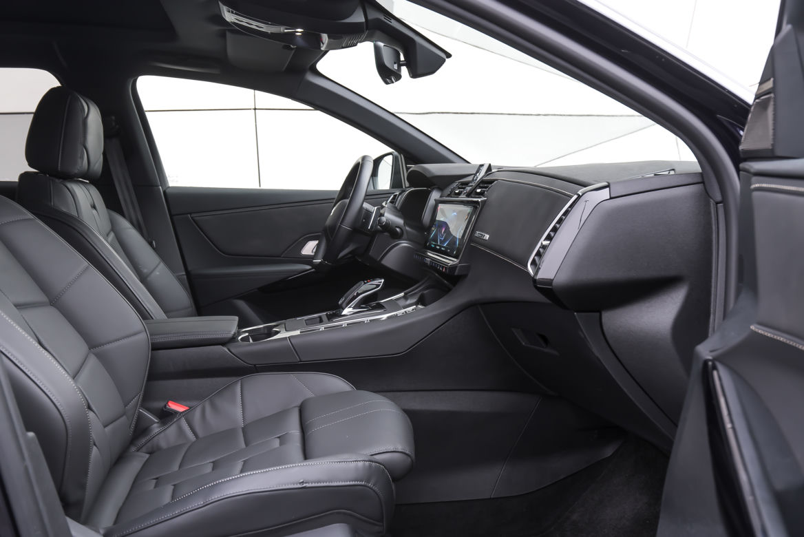 DS 7 Crossback E-Tense 300 4x4 Louvre