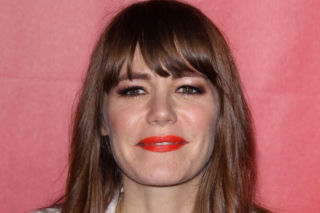 Zaskakująca decyzja gitarzystki z okazji 50. urodzin. Kobieta poślubiła... swojego psa!