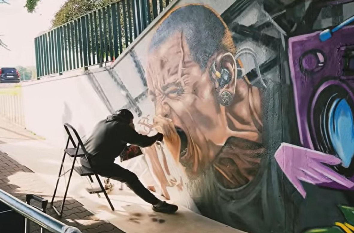 W Polsce powstał mural w hołdzie Chesterowi Benningtonowi z Linkin Park! Gdzie można go zobaczyć?