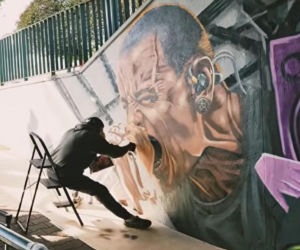 W Polsce powstał mural w hołdzie Chesterowi Benningtonowi z Linkin Park! Gdzie można go zobaczyć?