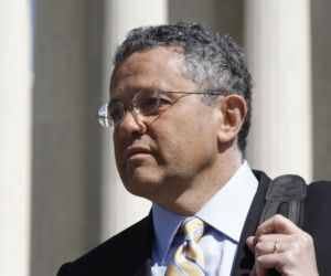 Jeffrey Toobin. Dziennikarz New Yorkera masturbował się na wizji