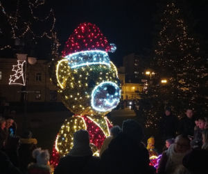 Rozbłysła świąteczna iluminacja Radomia
