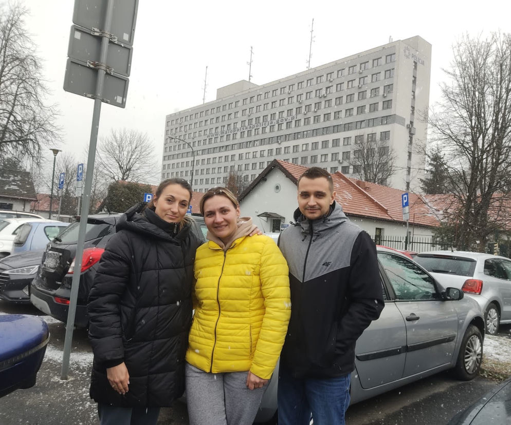 Tarnowscy policjanci pomogli kobiecie dostać się do Krakowa