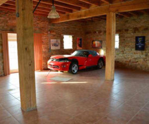Dodge Viper z przebiegiem 34 mil