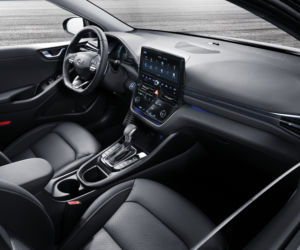 2019 lifting Hyundai IONIQ Hybrid i Hyundai IONIQ Plug-in