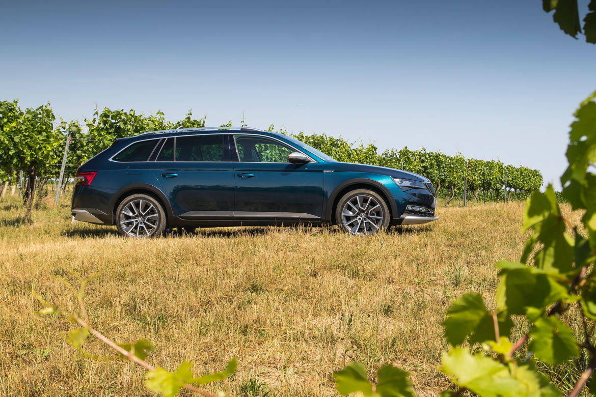 Skoda Superb Scout 2.0 TDI SCR 190 KM DSG7 4x4