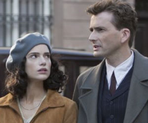 SZPIEDZY w WARSZAWIE. Jean-Francois Mercier (David Tennant), Anna Skarbek (Janet Montgomery)